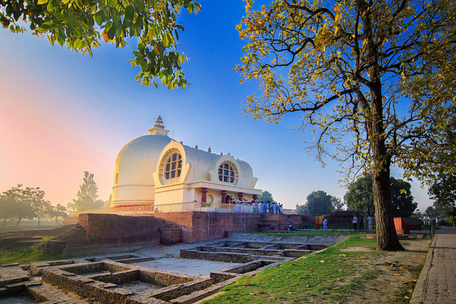 divine-encounters-exploring-kushinagar-and-nepal-s-sacred-sites